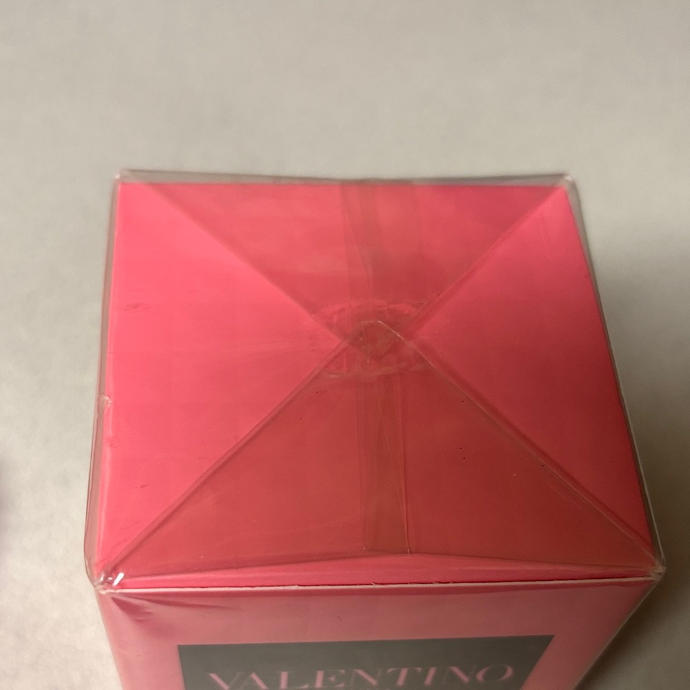 BNIB WOMENS Valentino DONNA Born in Roma EAU DE PARFUM 1.7oz - Picture 5 of 5